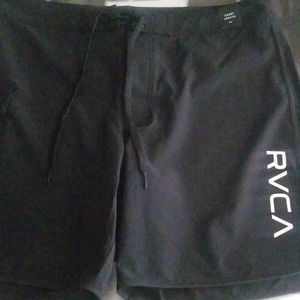 Rvca boardshorts size 34